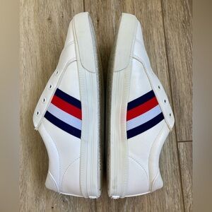 Tommy Hilfiger Sneakers 9.5